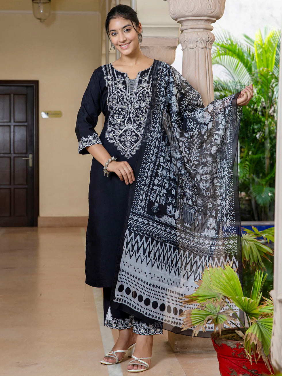 Meher Embroidered Kurta Set