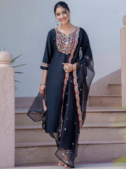 Zaria Festive Kurta Set