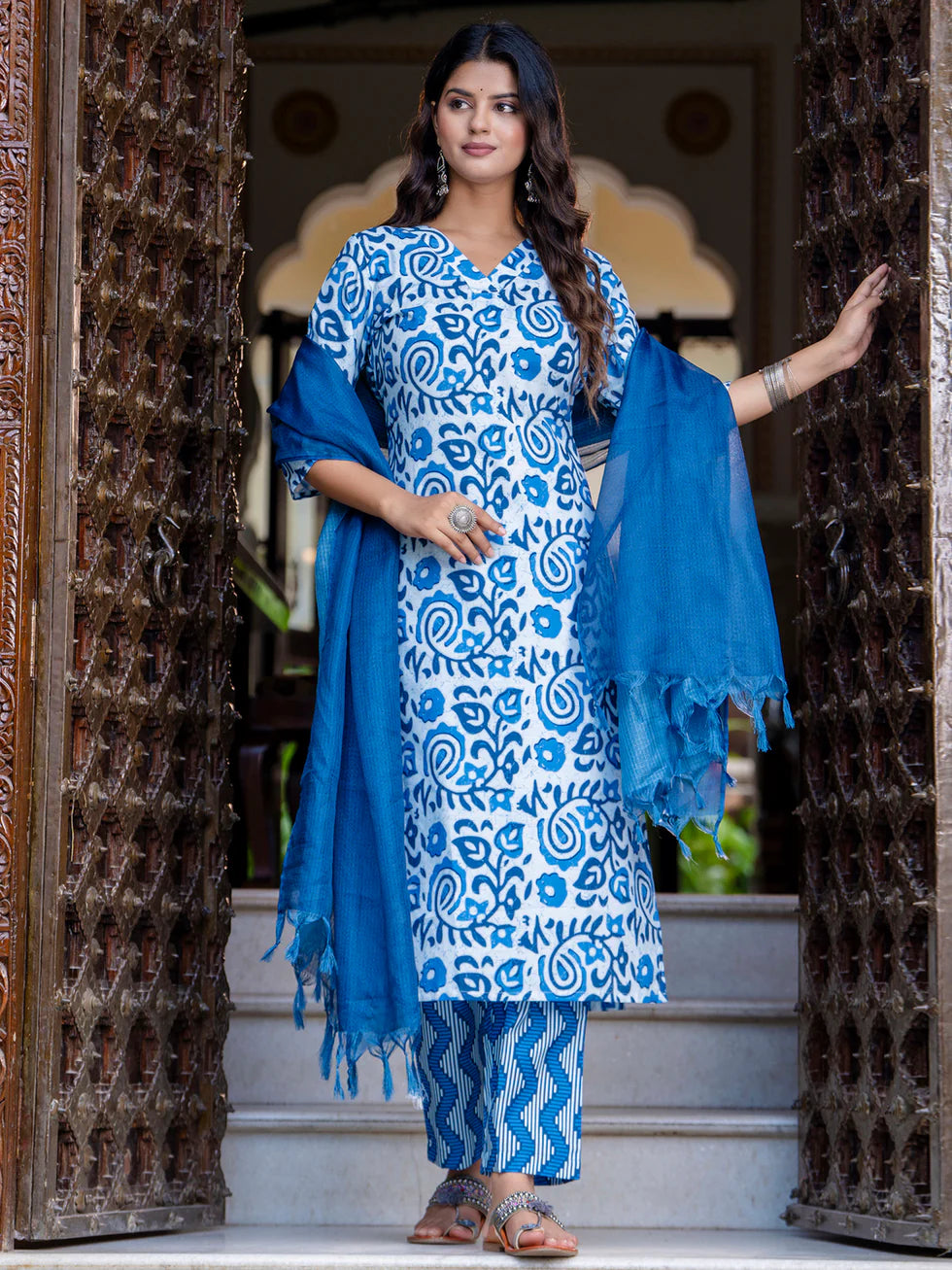 Rhea classic kurta set