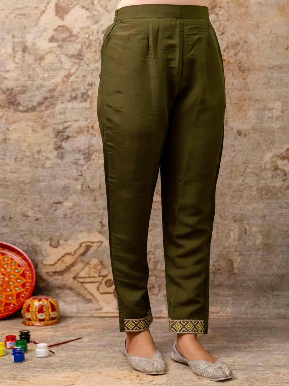 Floral Embroidered Silk Round Neck Kurta Trouser & Dupatta Set