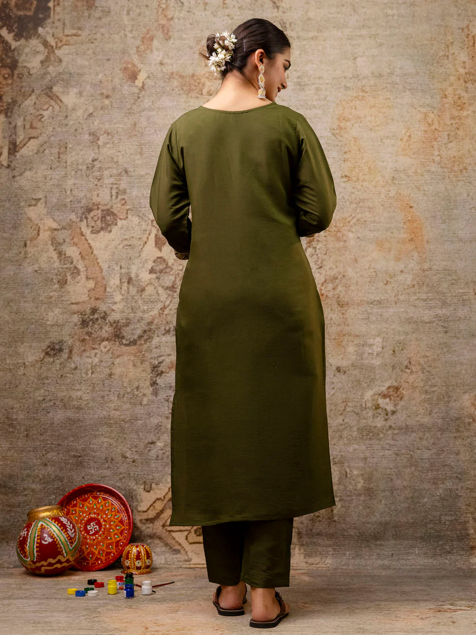 Floral Embroidered Silk Round Neck Kurta Trouser & Dupatta Set
