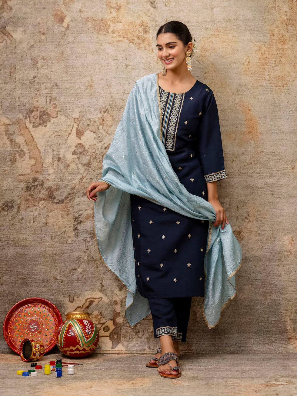 Floral Embroidered Silk Round Neck Kurta Trouser & Dupatta Set