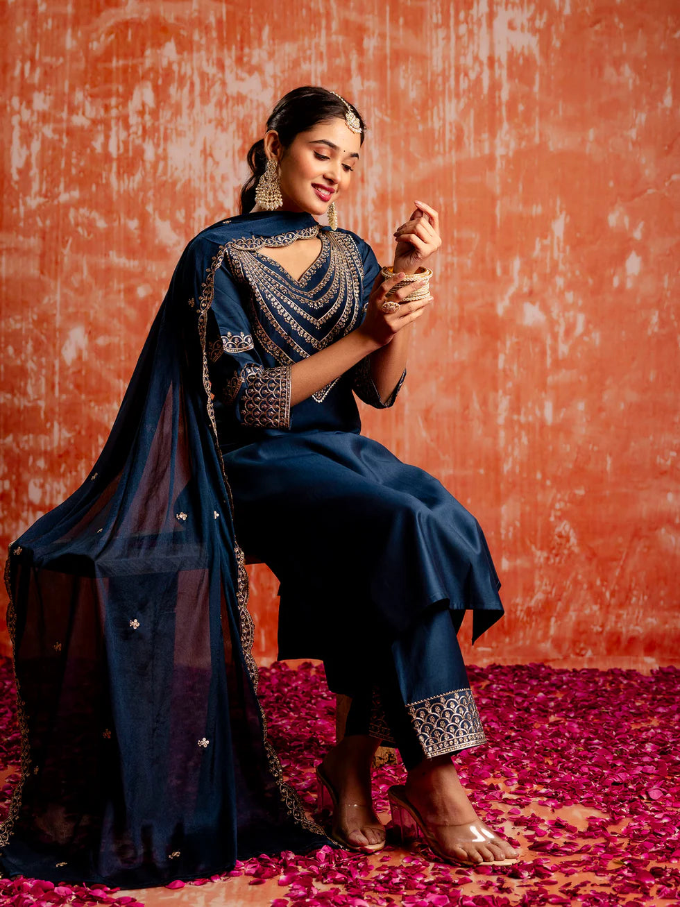 Floral embroidered Viscose_Rayon V_neck Kurta Trouser & Dupatta Set
