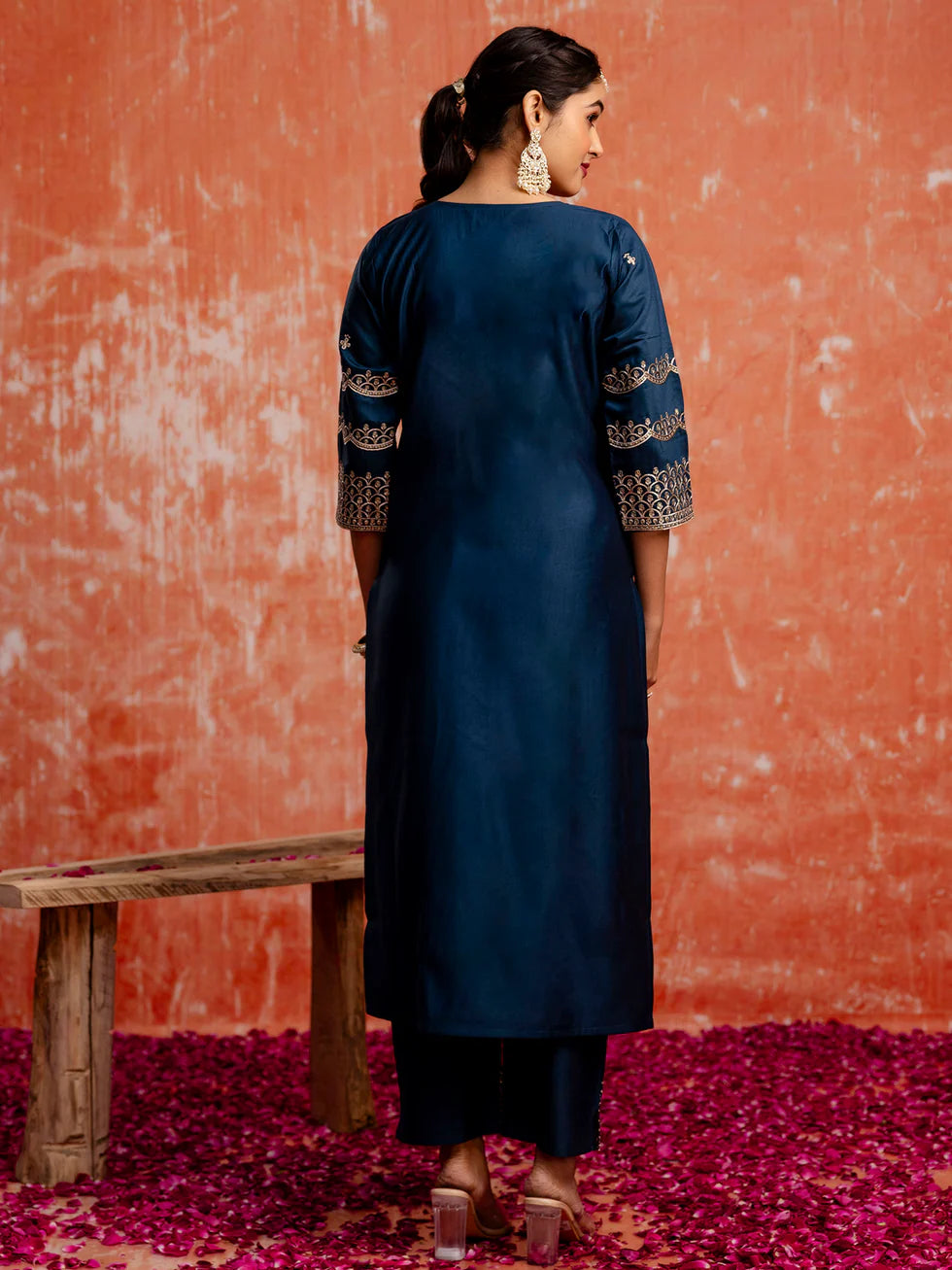 Floral embroidered Viscose_Rayon V_neck Kurta Trouser & Dupatta Set
