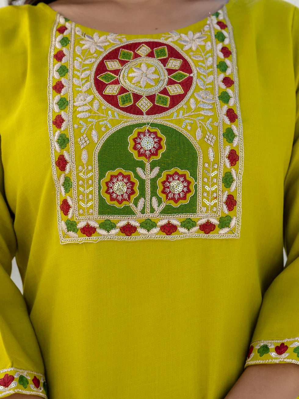 Floral Embroidered Pure Cotton Round Neck Kurta Trouser And Dupatta Set