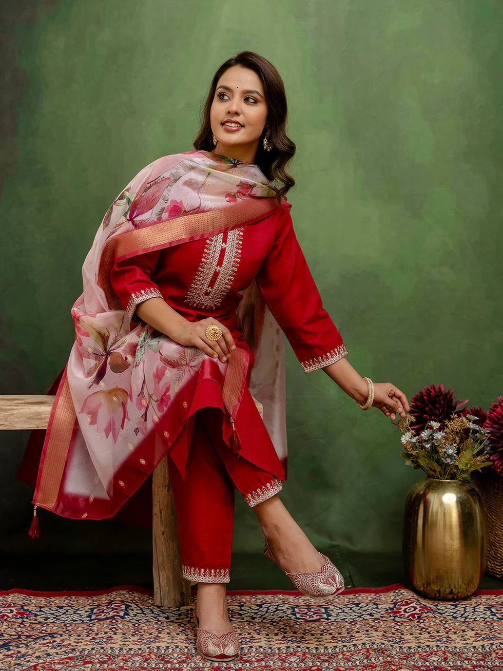 Floral Embroidered Pure Cotton Round Neck Kurta Trouser And Dupatta Set