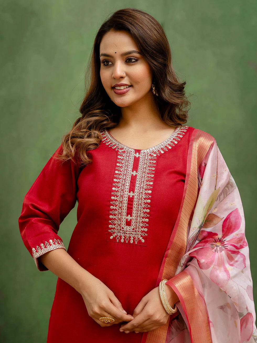 Floral Embroidered Pure Cotton Round Neck Kurta Trouser And Dupatta Set