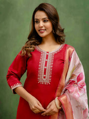 Gulnaar Maroon Embroidered Kurta Set with Floral Organza Dupatta