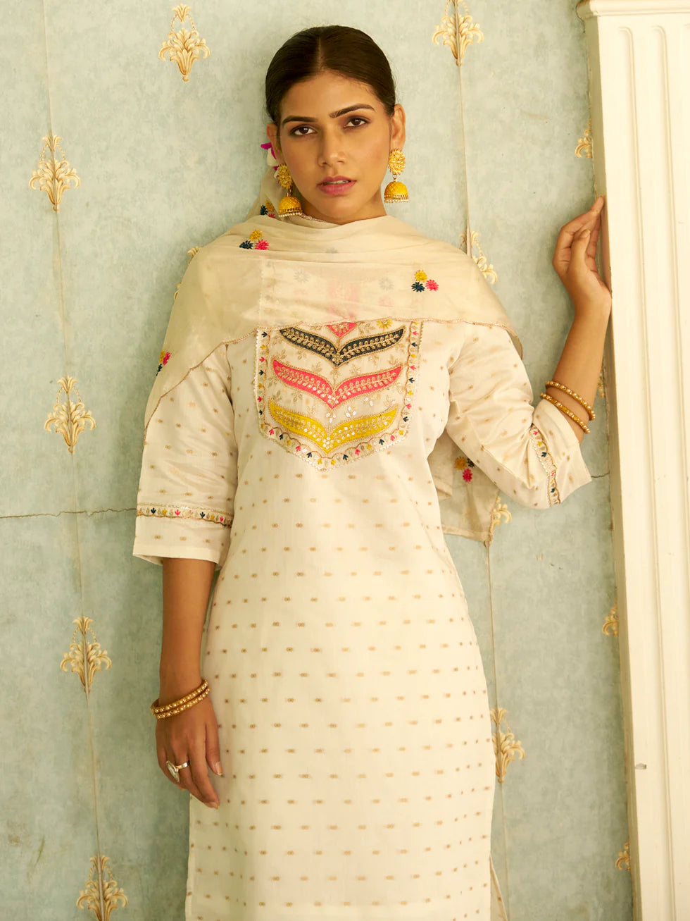 Floral Embroidered Kurta Set