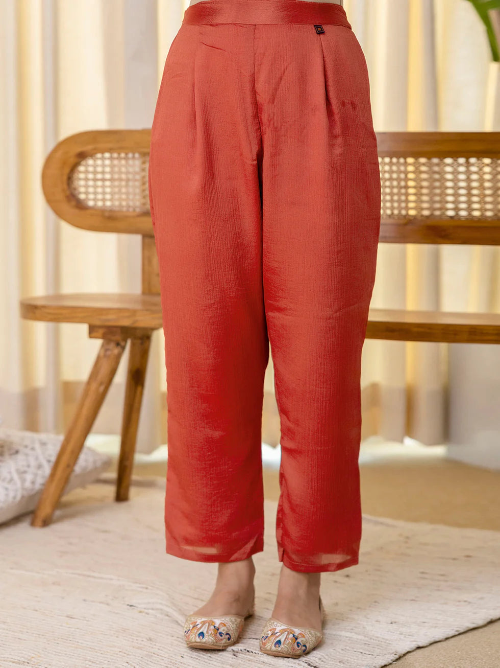 Floral Embroidered Chinon V_Neck Kurta Trouser & Dupatta Set