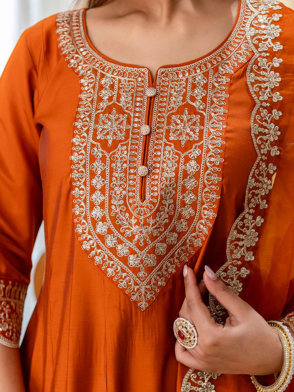 Ira Embroidered Silk Kurta Set