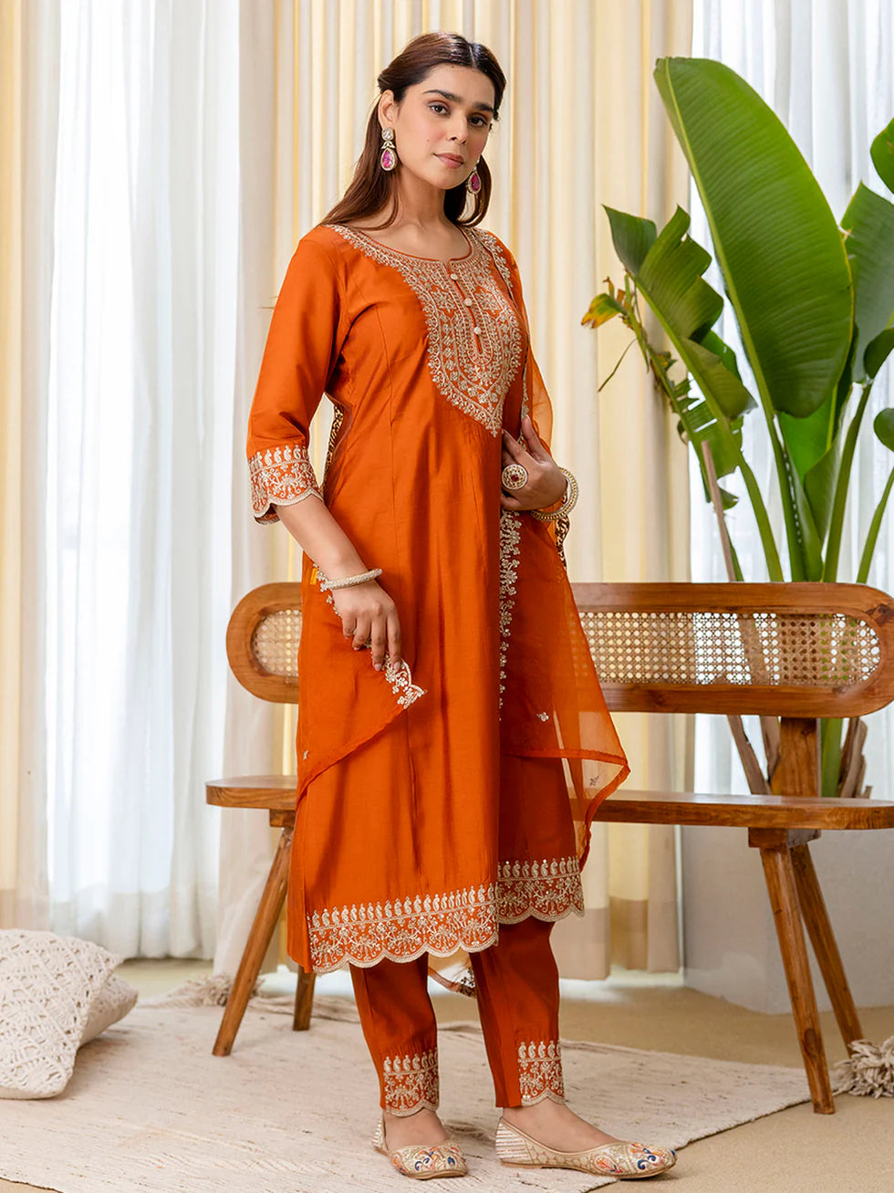 Ira Embroidered Silk Kurta Set