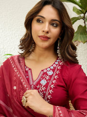 Siya Women's Maroon Silk Blend Embroidered Straight Kurta Set