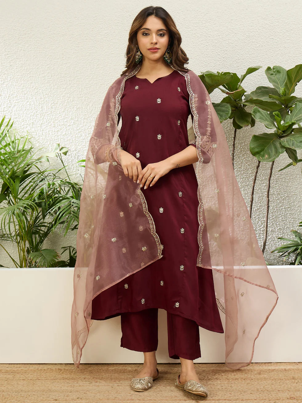 Ira Embroidered Chinon Kurta Set