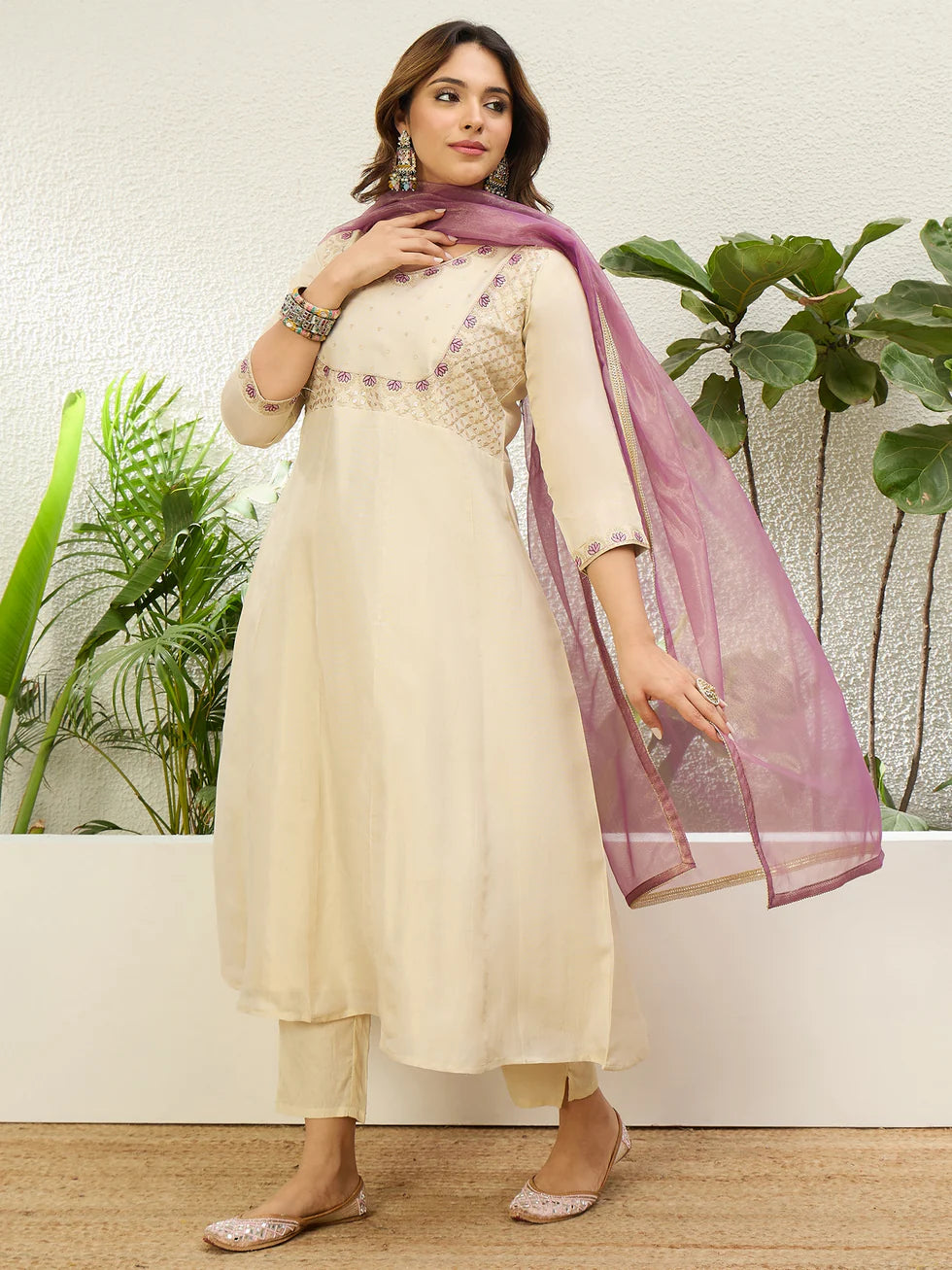 Ira Embroidered Silk Kurta Set