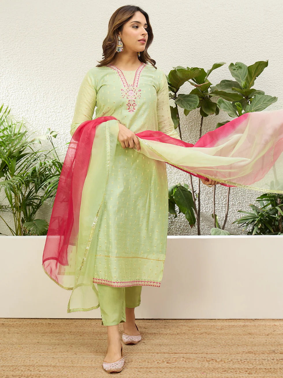 Ira Embroidered Chanderi Kurta Set