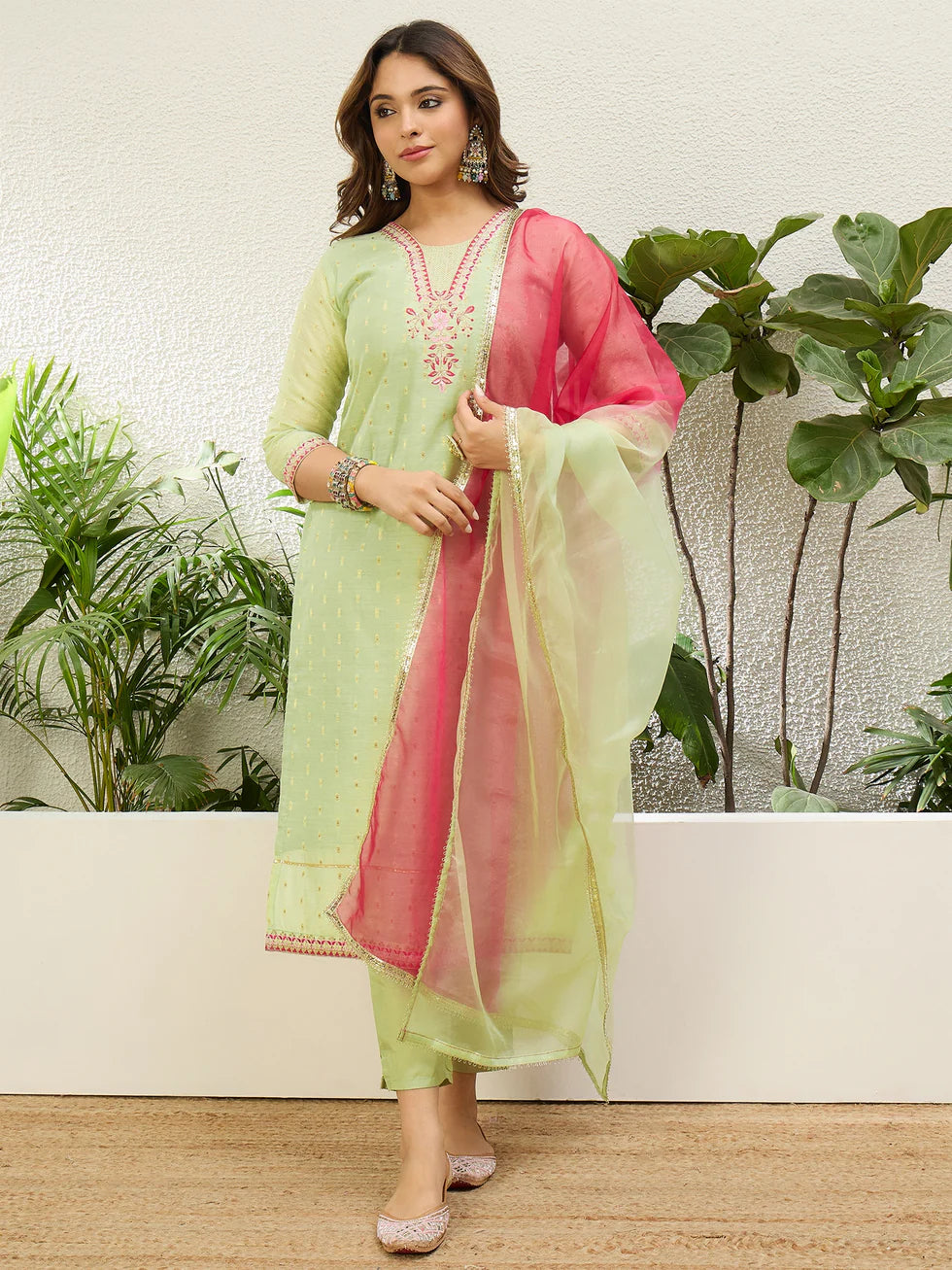 Ira Embroidered Chanderi Kurta Set