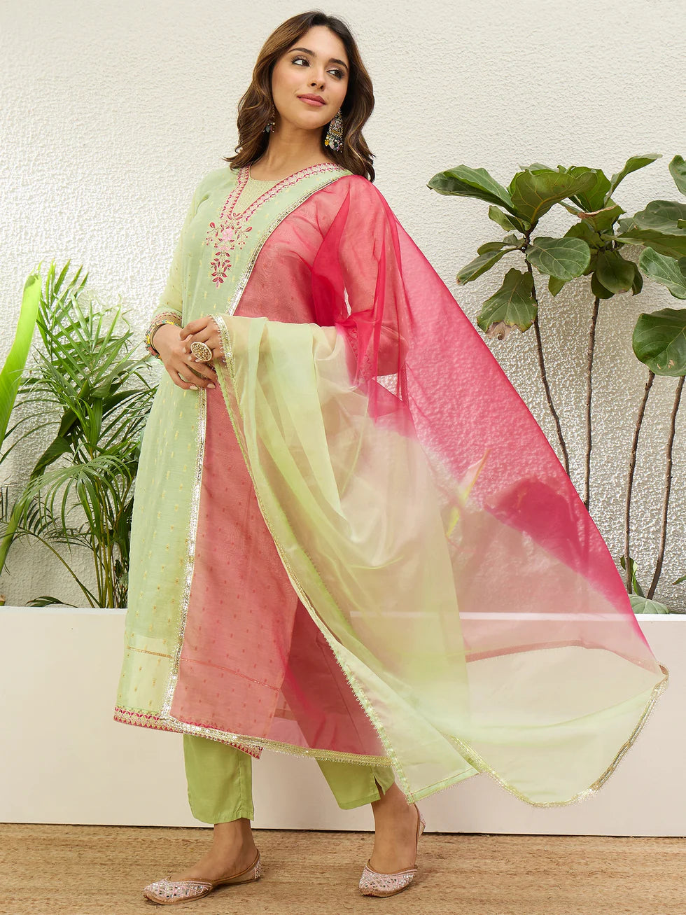 Ira Embroidered Chanderi Kurta Set