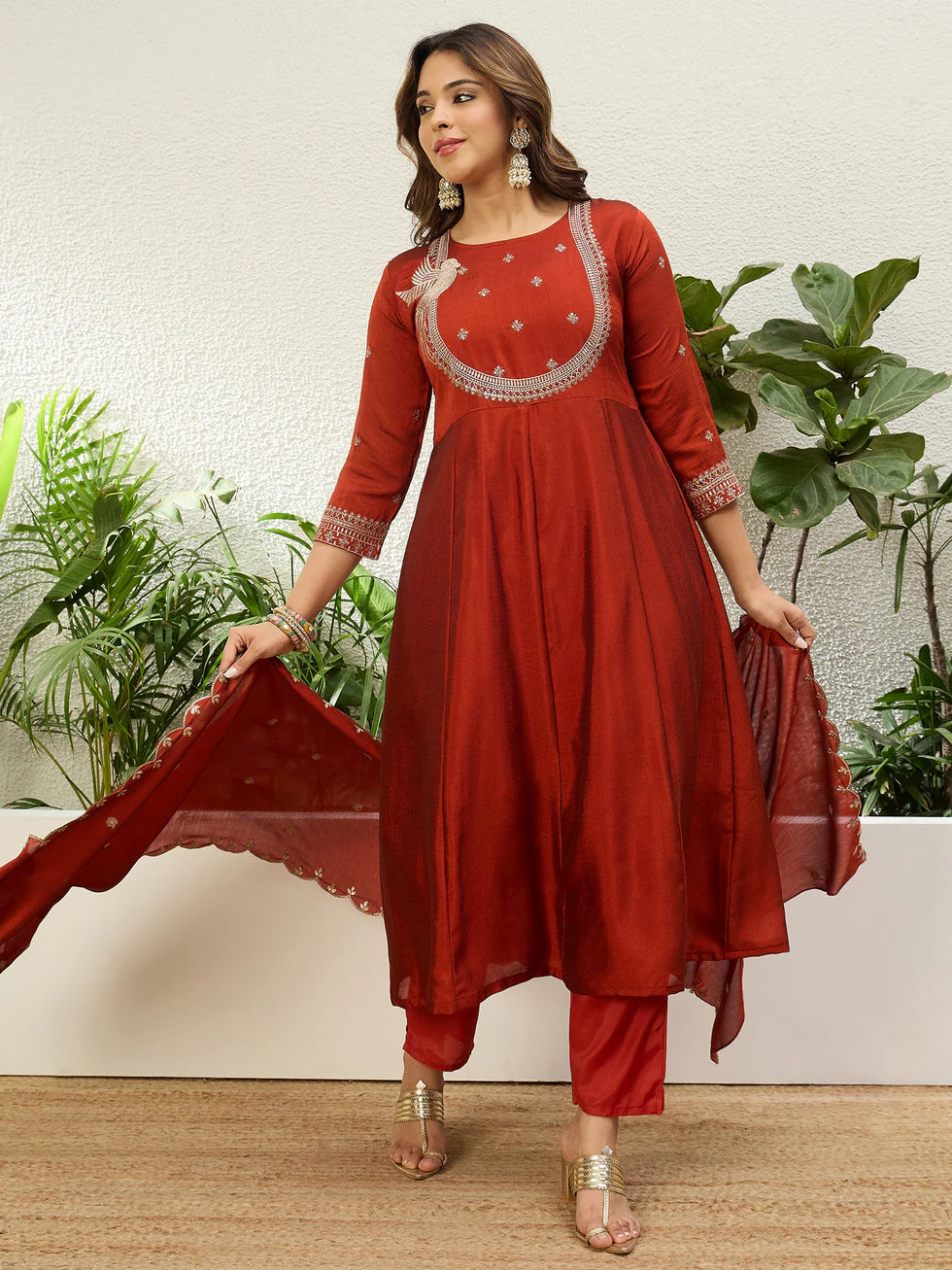 Aisha Embroidered Silk Kurta Set