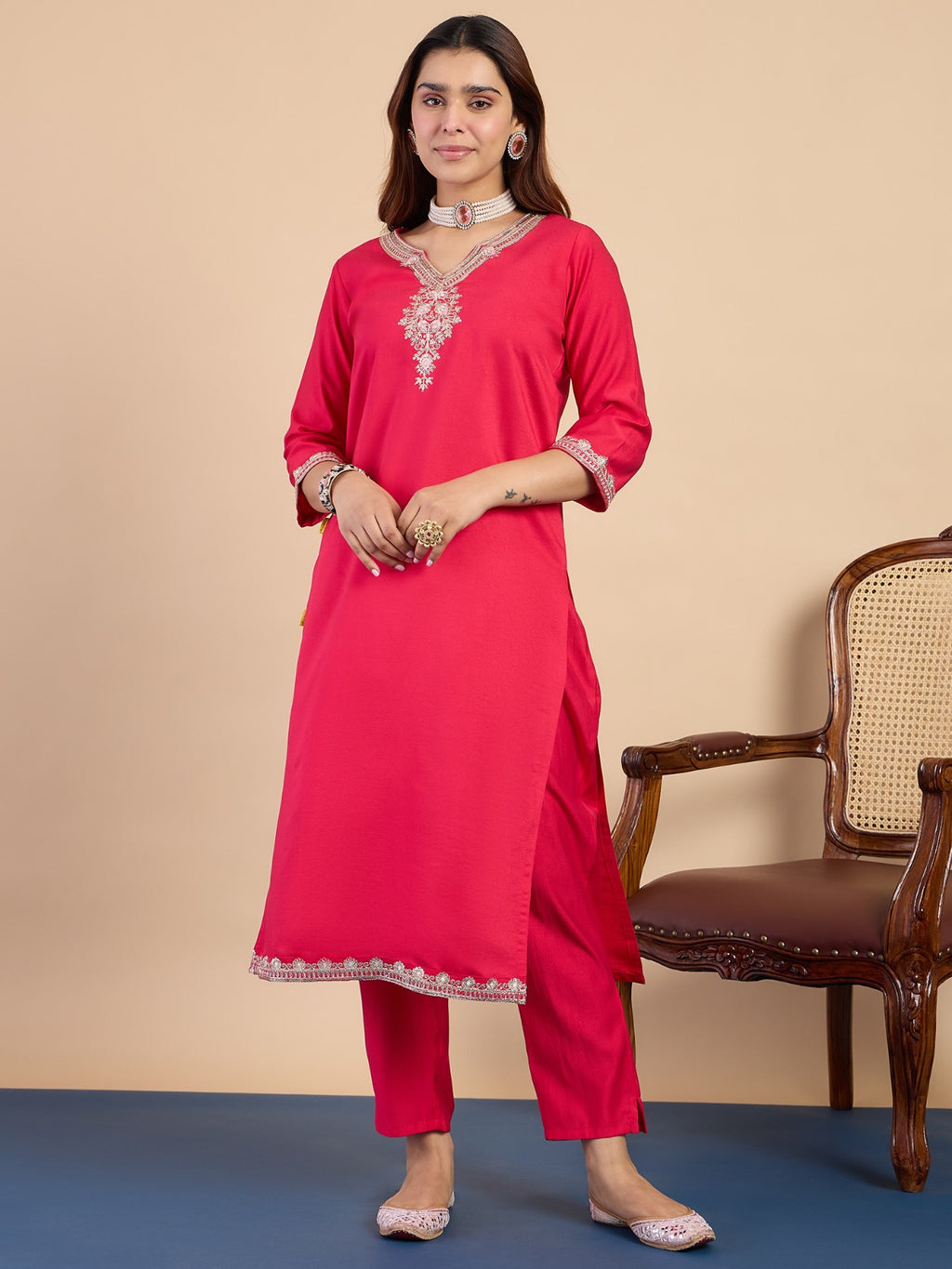 Women’s Floral Embroidered Gadwal Silk Straight Kurta Pant Set with Organza Dupatta
