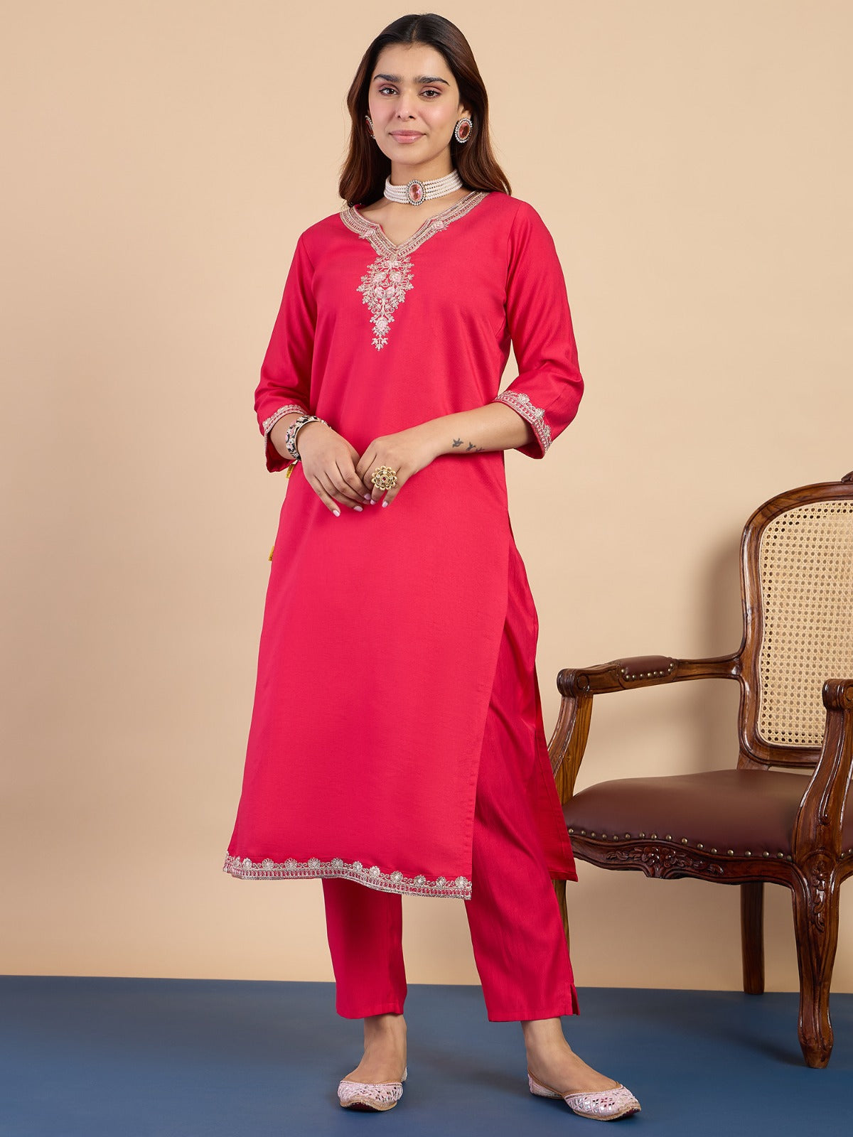 Women’s Floral Embroidered Gadwal Silk Straight Kurta Pant Set with Organza Dupatta