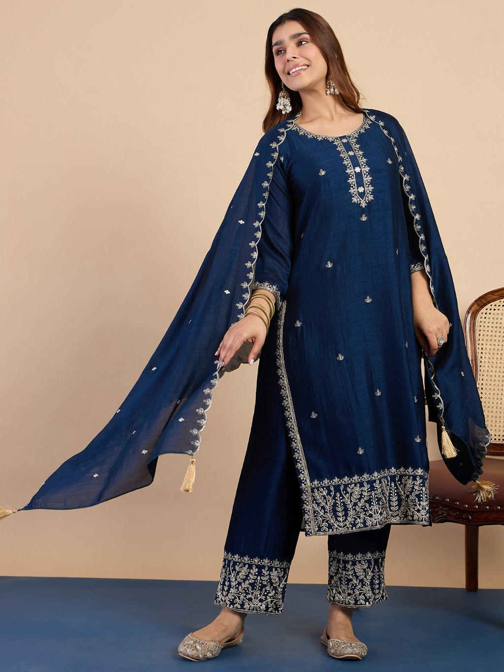 Women’s Vichitraa Silk Kurta Pant Set with Vichitraa Silk Dupatta