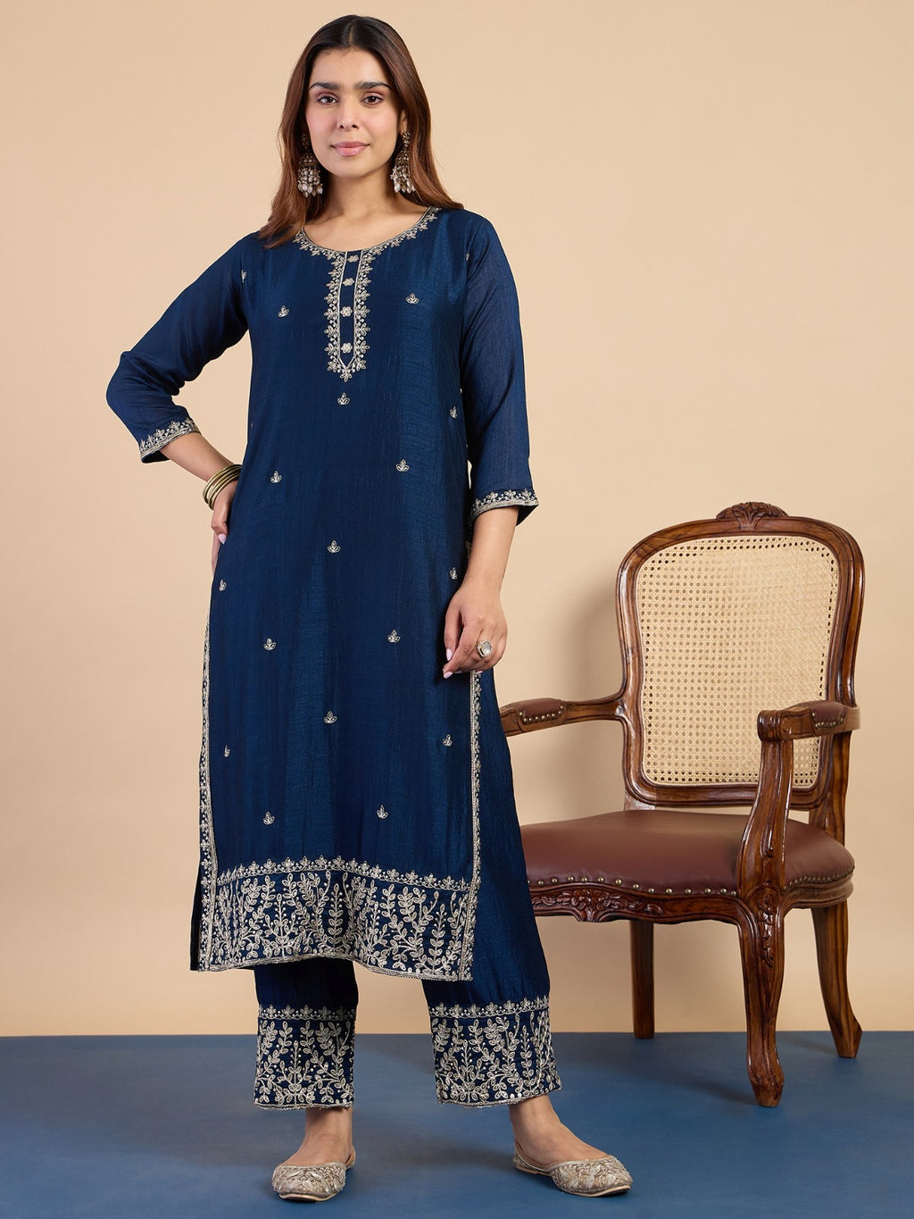 Women’s Vichitraa Silk Kurta Pant Set with Vichitraa Silk Dupatta