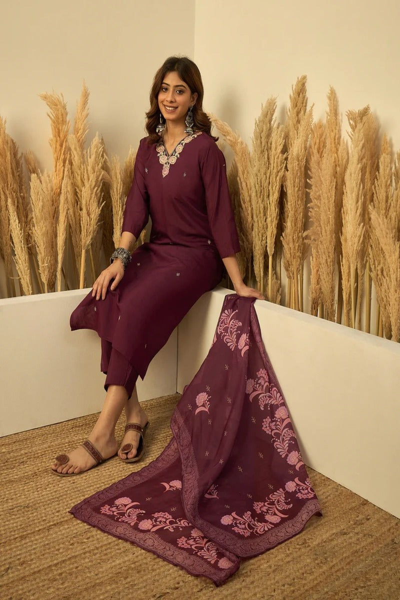 Aisha Embroidered Muslin Kurta Set