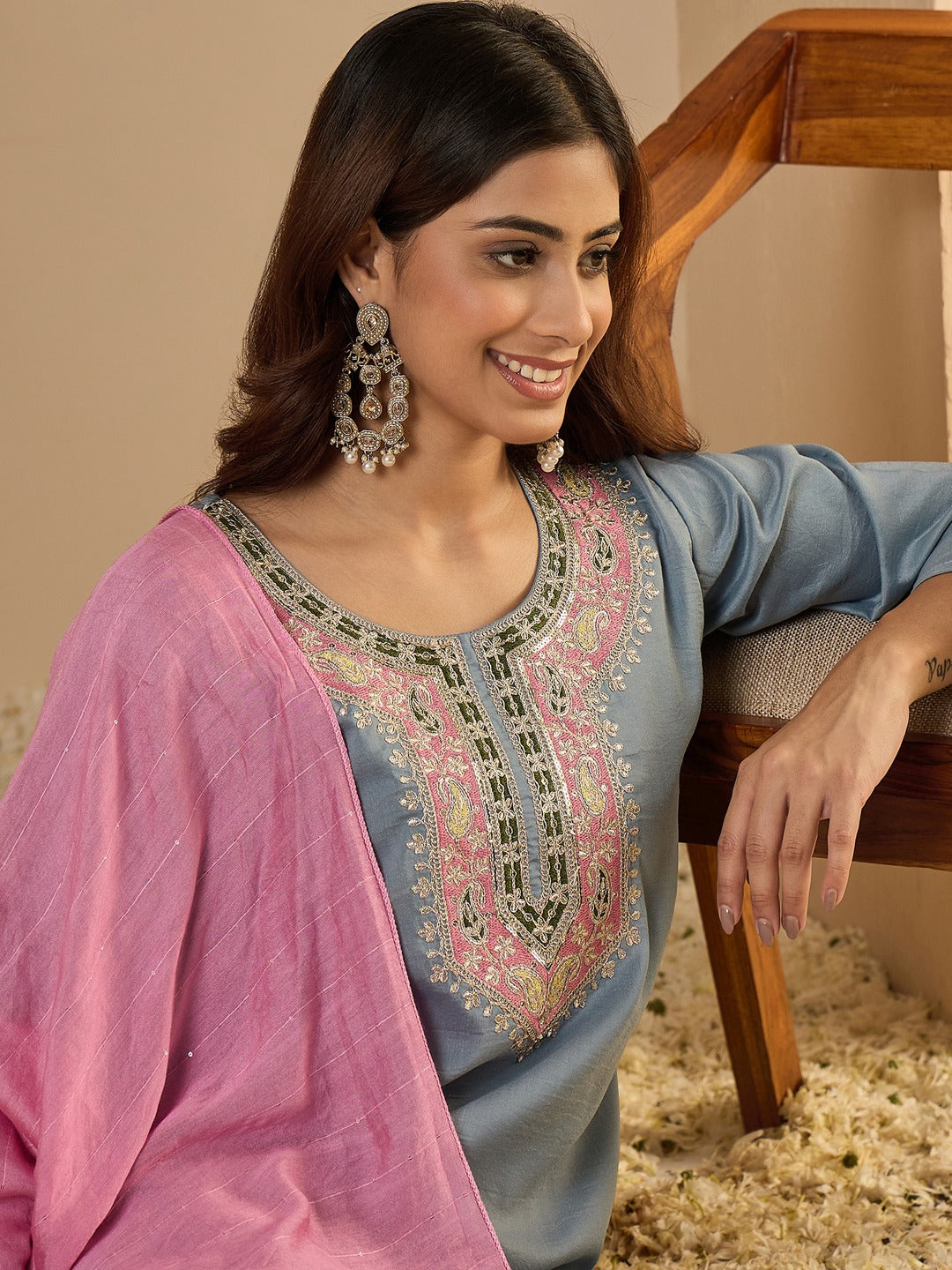 Aarohi Embroidered Kurta Set
