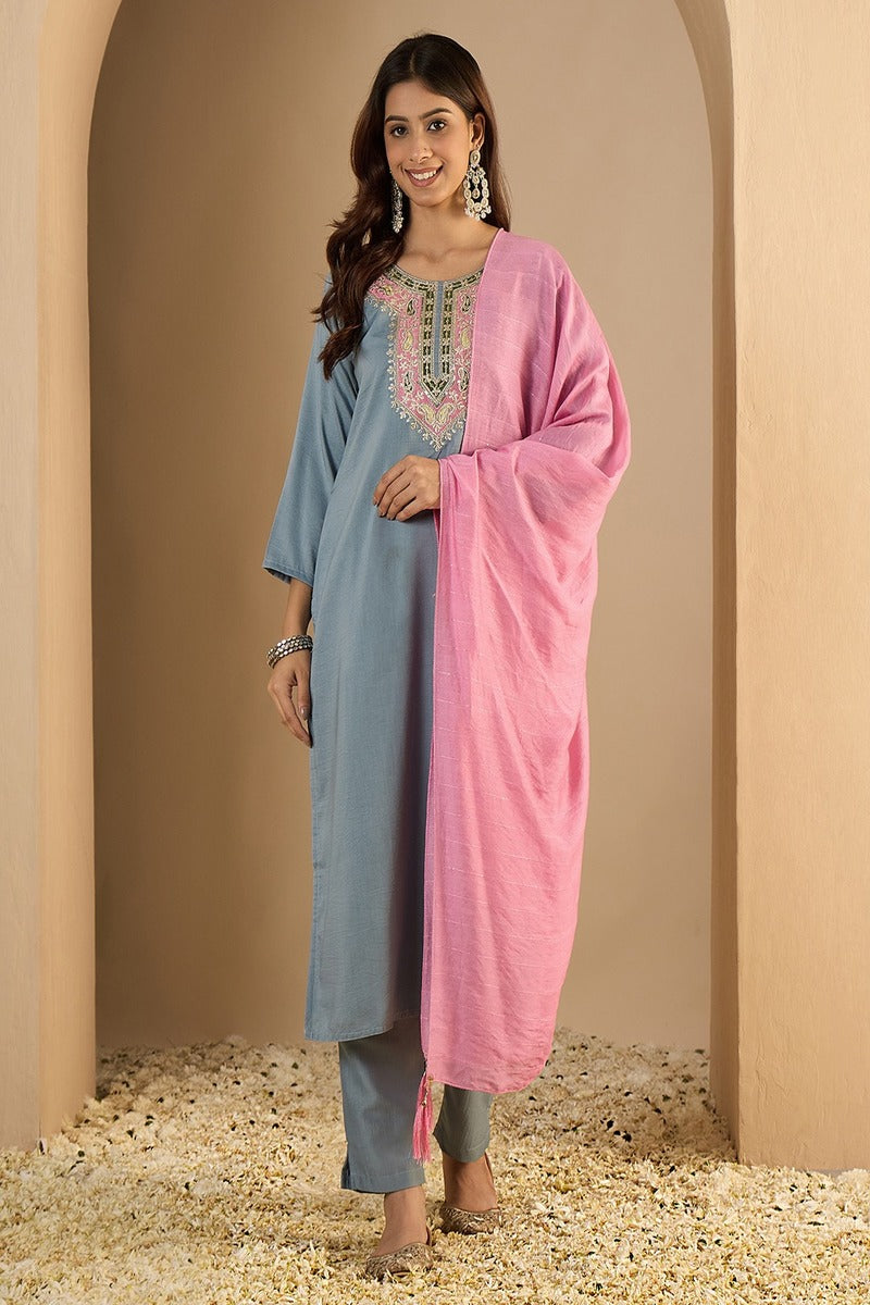 Aarohi Embroidered Kurta Set