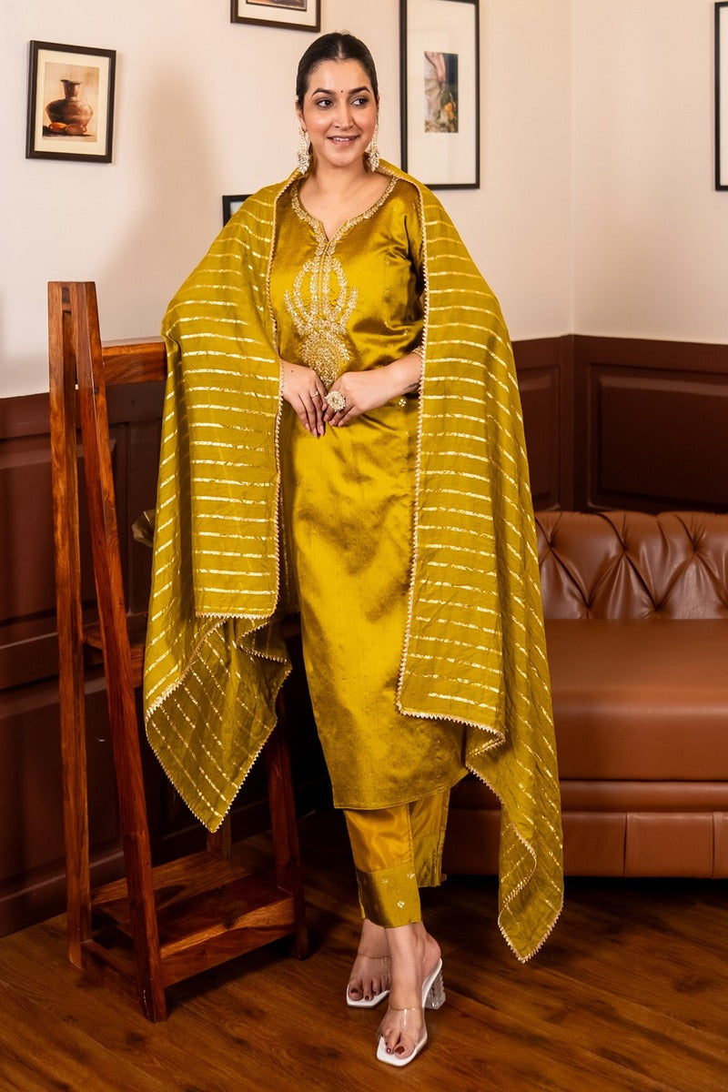 Meher Embroidered Kurta Set