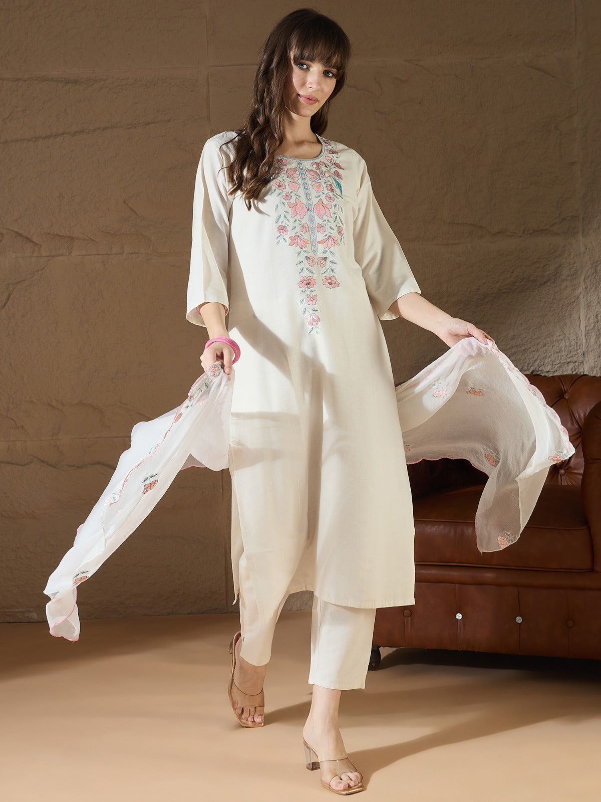 Eira Embroidered Kurta Set