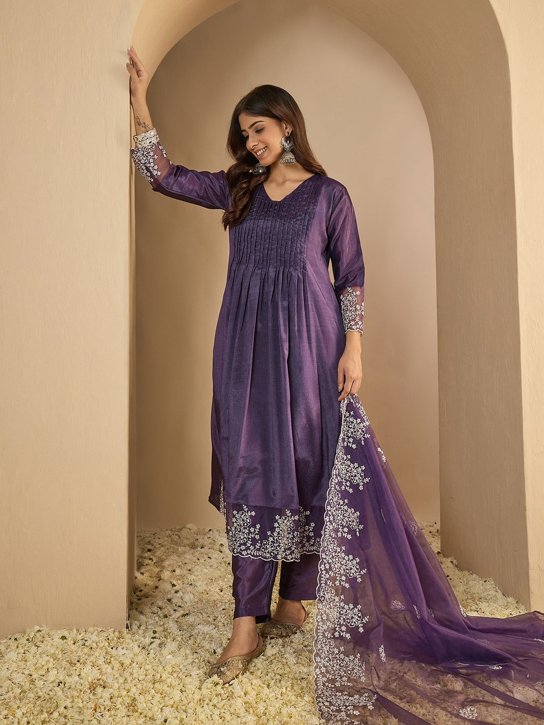 Zehra Embroidered Kurta Set
