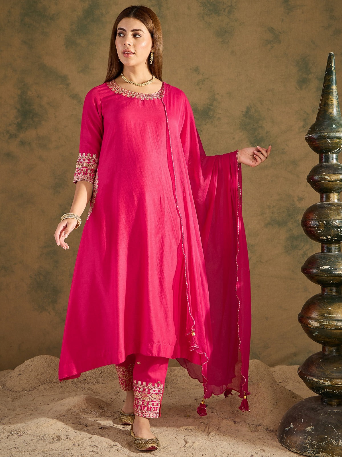 Aisha Embroidered Silk Kurta Set