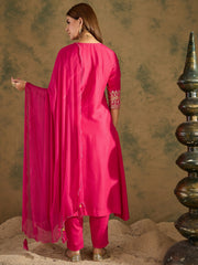 Aisha Embroidered Silk Kurta Set