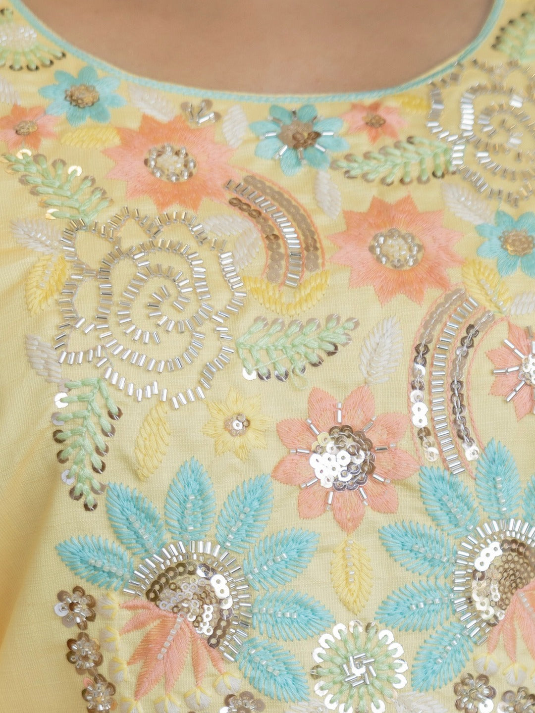 Ivory Bloom Floral Embroidered Kurti Set