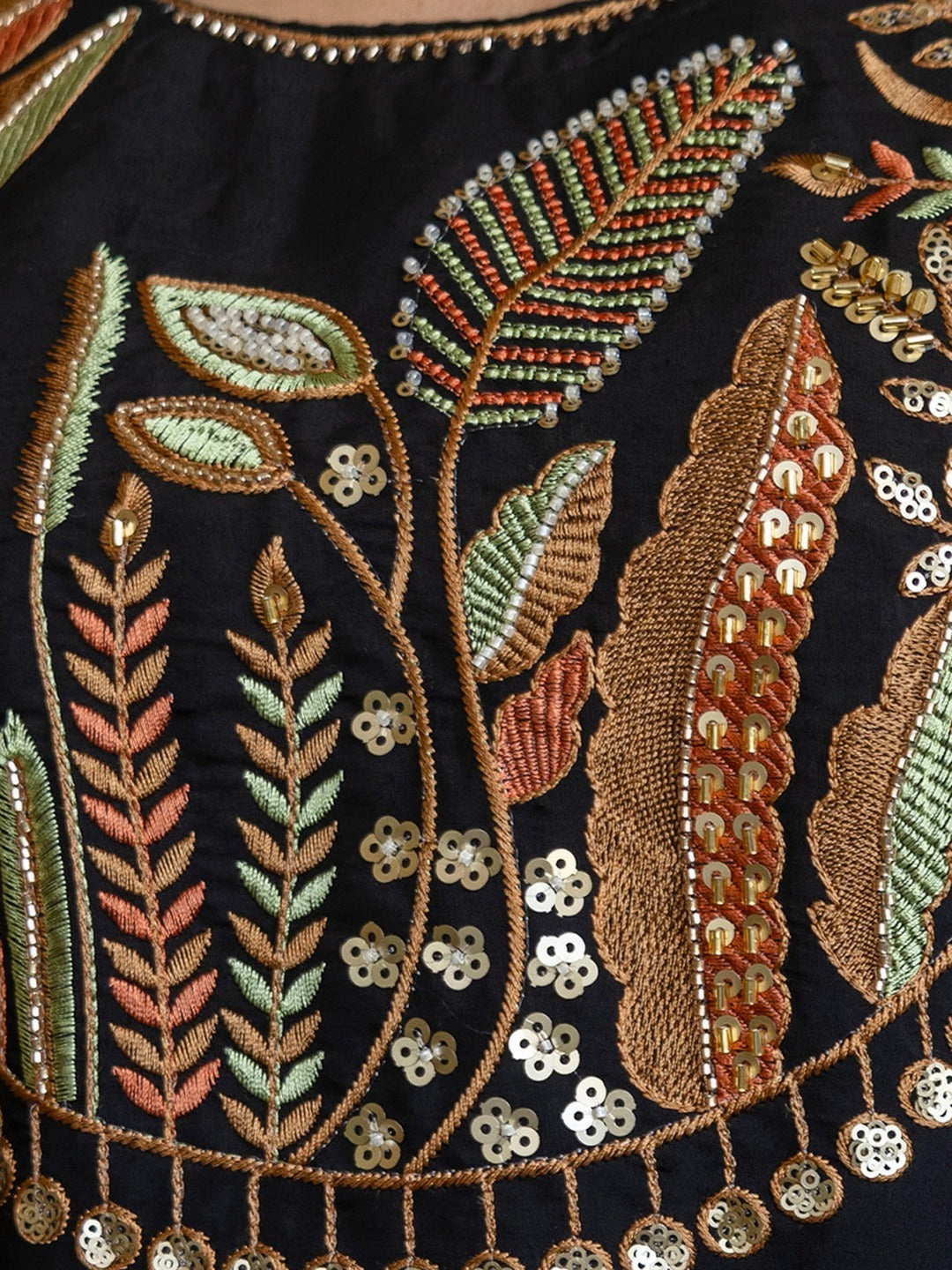Gulbahar Black Embroidered Kurti with Dupatta