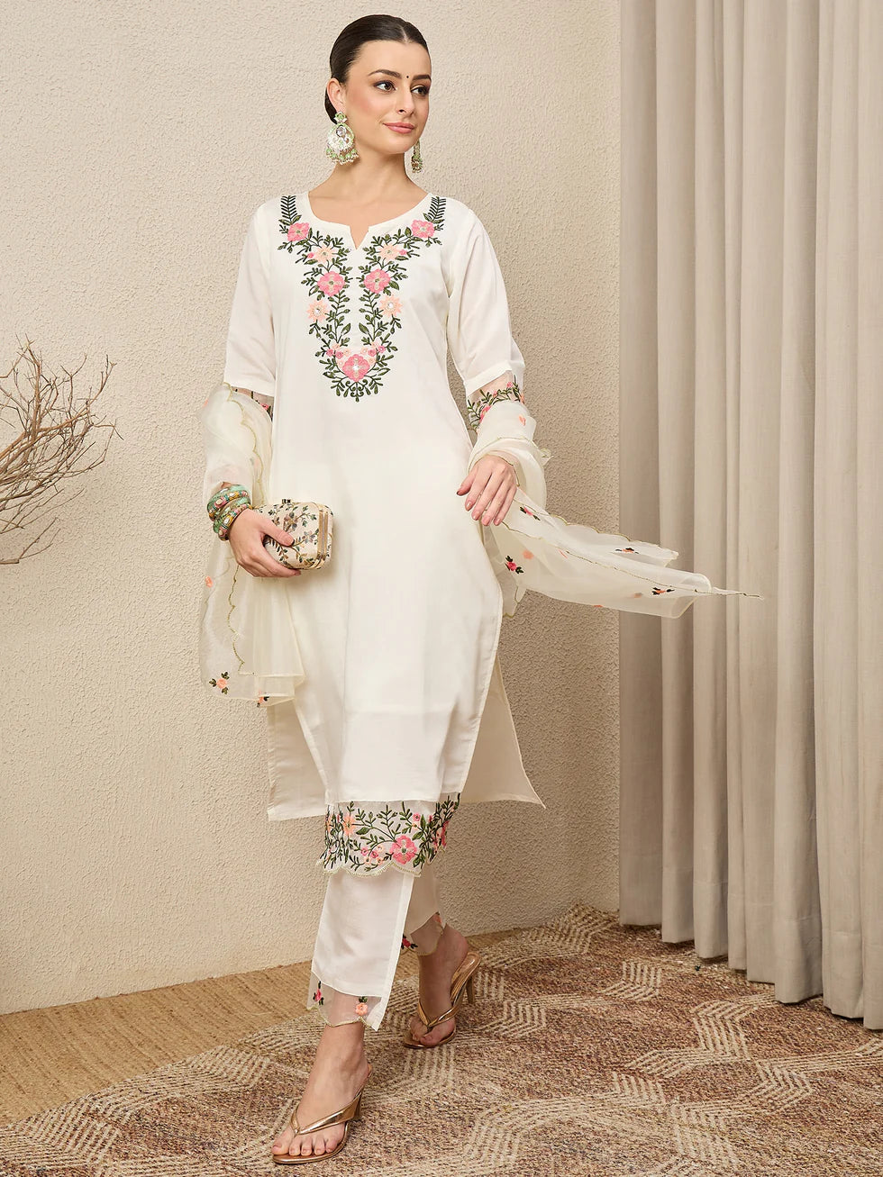 Elowen Embroidered Kurta Set