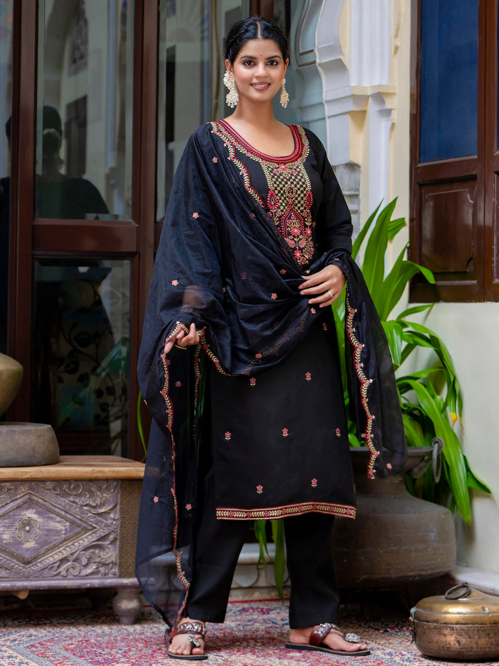 Floral Embroidered Silk Round Neck Kurta Trouser & Dupatta Set